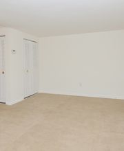 Boothwyn Court Apartments image 6