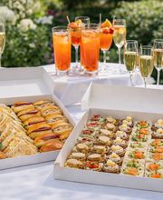 Deluxe Traiteur image 16