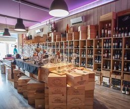 La Tour Des Vins image 1