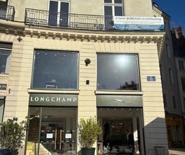 Longchamp image 2