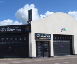 Art Mony Pub image 1