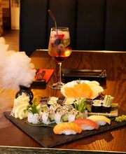 Opin Sushi & Ramen Bild 8