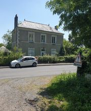 V and B image 3