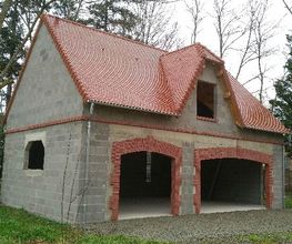 Perche Construction image 16