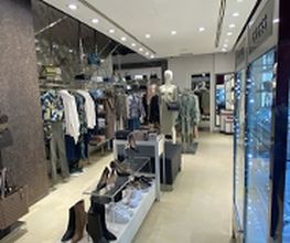 GUESS immagine 6