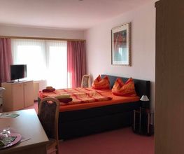 Doppelzimmer mit Balkon