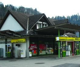 AGROLA Tankstelle Wolhusen; überdacht mit Shop dabei