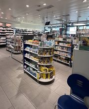 innenraum-amavita-apotheke-riehen