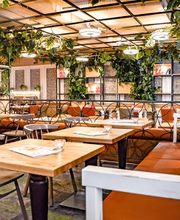 ALEX Berlin Uber Platz Bild 1