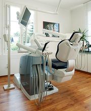 Dr. med. dent. Rüegg Marco Bild 1