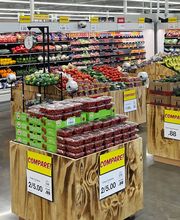 Hy-Vee Grocery Store image 2