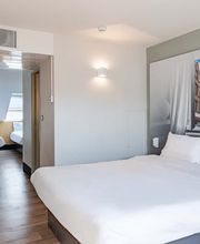 B&B HOTEL Tours Parc Expo Saint-Avertin image 4