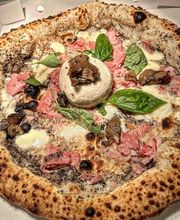 Una Pizza Di Napoli image 7