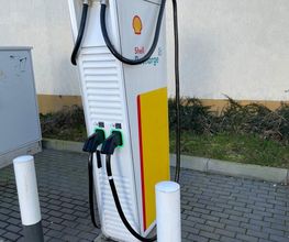 Shell Recharge Charging Station Bild 1