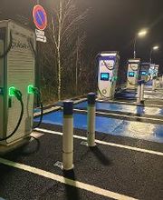 bp pulse Charging Station image 8