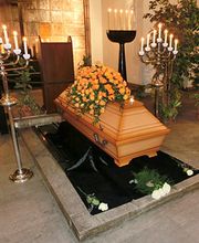 Suchland-Bestattungen Bild 6