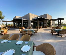 entrada_restaurante_lacus.jpg