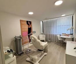 Eingangbereich hairfree Lounge Basel