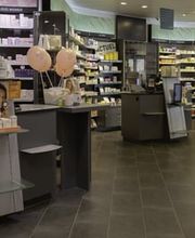 Pharmacie-Amavita-Bagnoud-caissier