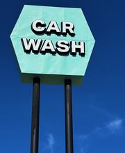 Suds Deluxe Car Wash image 13