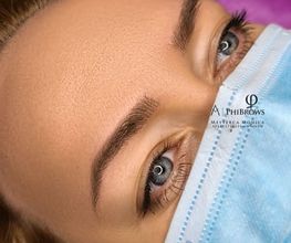 MonyLook - Augenbrauen, Wimpern & PMU Experte Bild 8