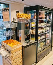 Junge Die Bäckerei. Bild 13