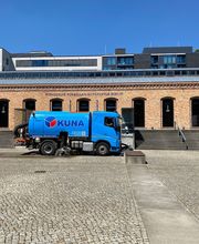 Folgende Leistungen bieten wir im Bereich der Kehrmaschinenreinigung für Sie an: Hochdruckreinigung mit Flachstrahl- und Hydrojetdüsen, Straßen- und Grauflächenreinigung, Rollsplitt- und Fräsgutaufnahme, Baustellenreinigung, Veranstaltungsreinigung ...