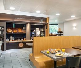 B&B HOTEL Cholet Sud image 12