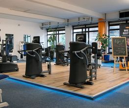 Pyramide Fitness World Berlin Bild 1