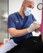 Zahnarzt bei der Behandlung - Zahnteam Pelkum - Hamm - Zahnarztpraxis Christian Nehlmeyer