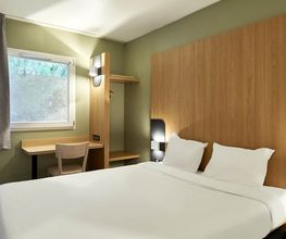B&B HOTEL Evry Lisses 2 - image 1