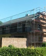 GreenPlan UG Heiko vor der Straße Bild 8