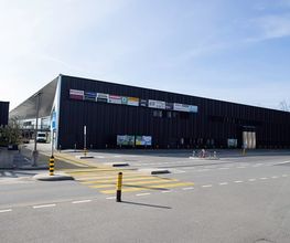 batiment-pharmacie-sun-store-romanel