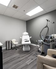 UniQ Laser Center Needham image 6