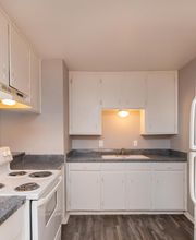 Wilshire Apartments image 8