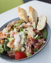 Sportsbar & Terrasse Bild 4