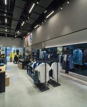 Calvin Klein Jeans immagine 4