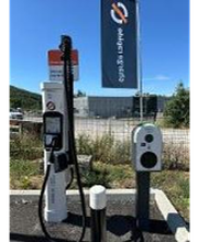 Plug Inn fast charge Station de recharge image 2