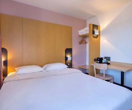 B&B HOTEL Cannes La Bocca Plage image 6