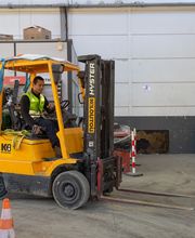 Kiloutou Salon-de-Provence image 7