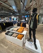 INTERSPORT Voswinkel Limbecker Platz Bild 15