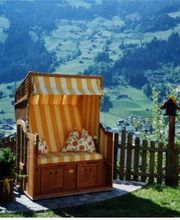 Strandkorb & Meer Bild 1