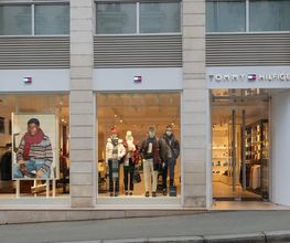 Tommy Hilfiger image 1