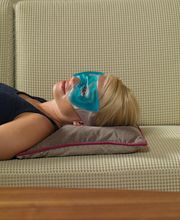 Dr. Winkler Hot-Cold Maske Art.Nr. 560 - die Warm-Kalt-Kompresse in Form einer Augenmaske wird verwendet bei Kopfschmerzen, Schwellungen oder Verkühlungen.