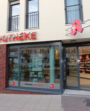 Aussenansicht der Freihof-Apotheke Stammheim
