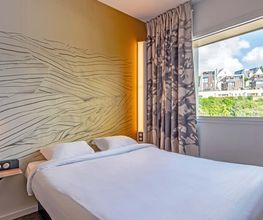 B&B HOTEL Brest Centre Port de Commerce image 1
