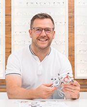 Jörn Millan, Inhaber