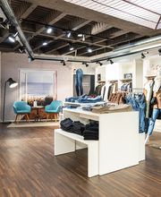 FREY Modeerlebnishaus Schwandorf Bild 3