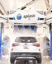 Get a car wash at Splash In located at 24755 Gum Spring Road, Chantilly, VA!