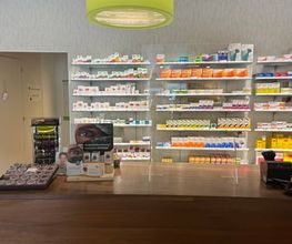 innenraum-amavita-apotheke-mellingen
